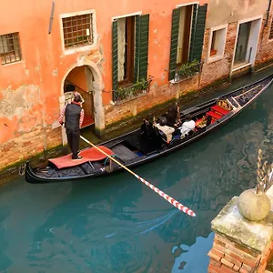 https://residenza-ca-san-marco-venice.hotelslidodijesolo.com